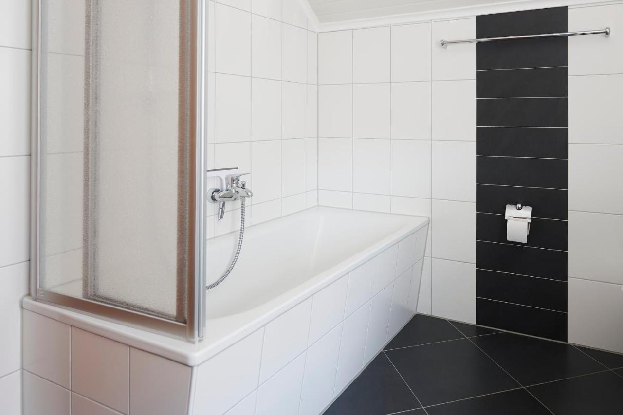 Grosszuegig & Stilvoll Parkplatz ,Ruhige Lage, 5 Personen, Langzeit Apartment Paderborn Exterior foto