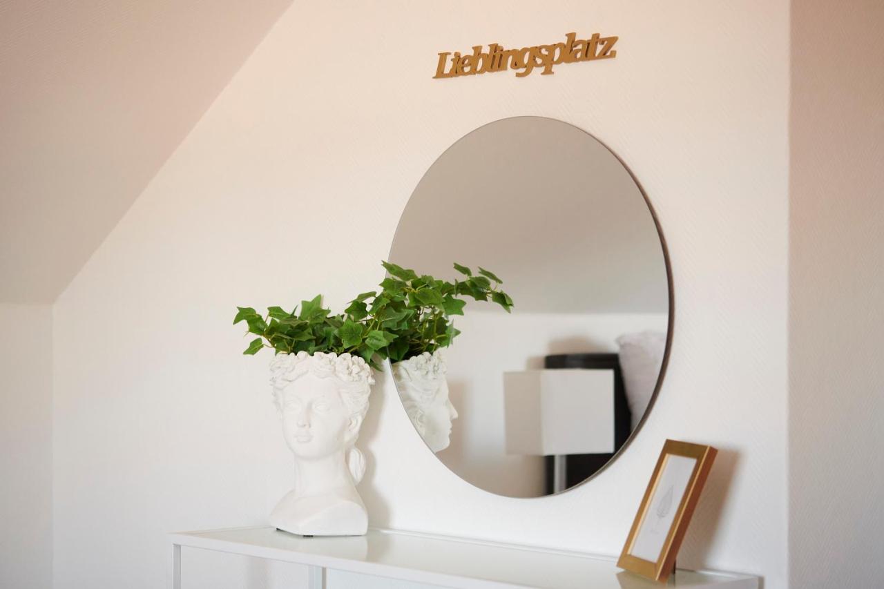 Grosszuegig & Stilvoll Parkplatz ,Ruhige Lage, 5 Personen, Langzeit Apartment Paderborn Exterior foto